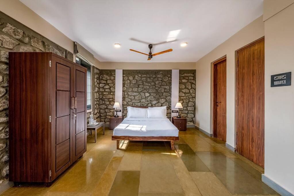 Stone Mansion By Phoenix Stays Igatpuri Εξωτερικό φωτογραφία