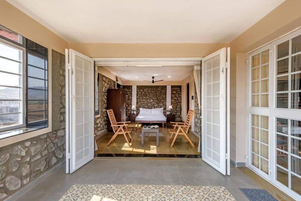 Stone Mansion By Phoenix Stays Igatpuri Εξωτερικό φωτογραφία